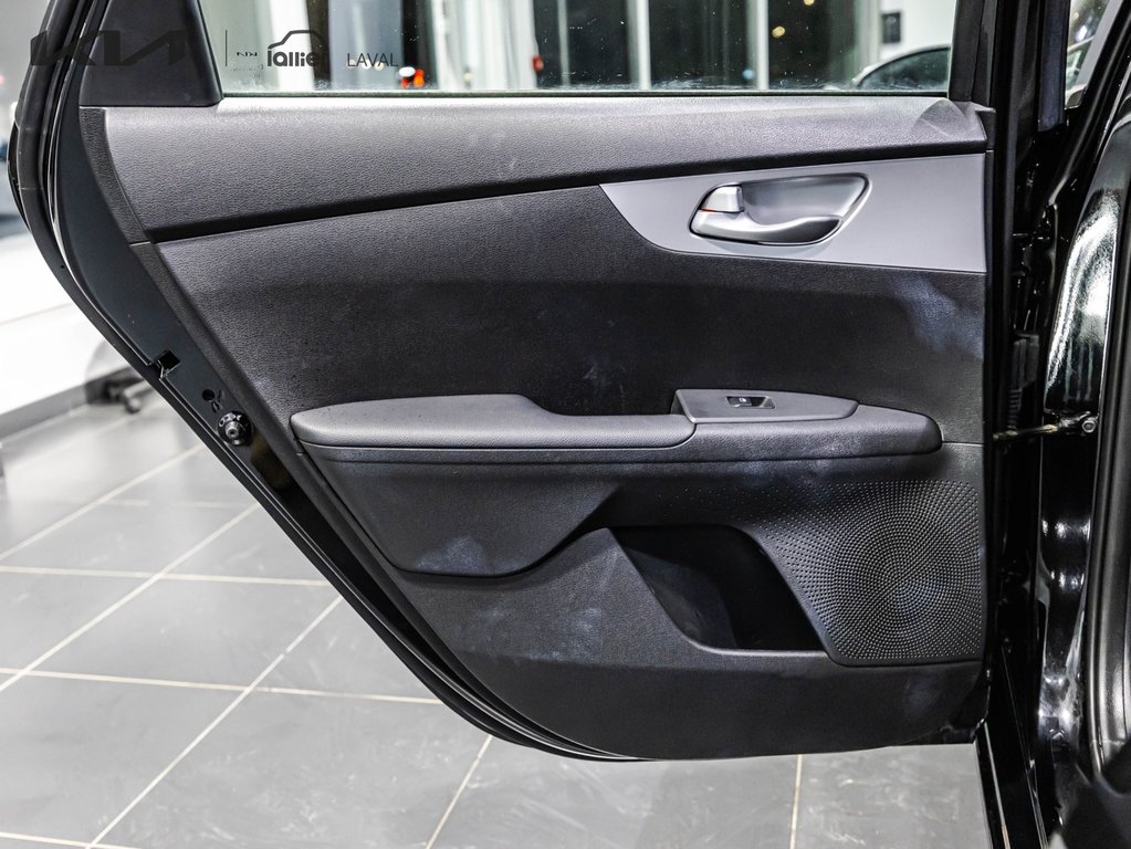 2023 Kia Forte LX in , Quebec - 21 - w1024h768px