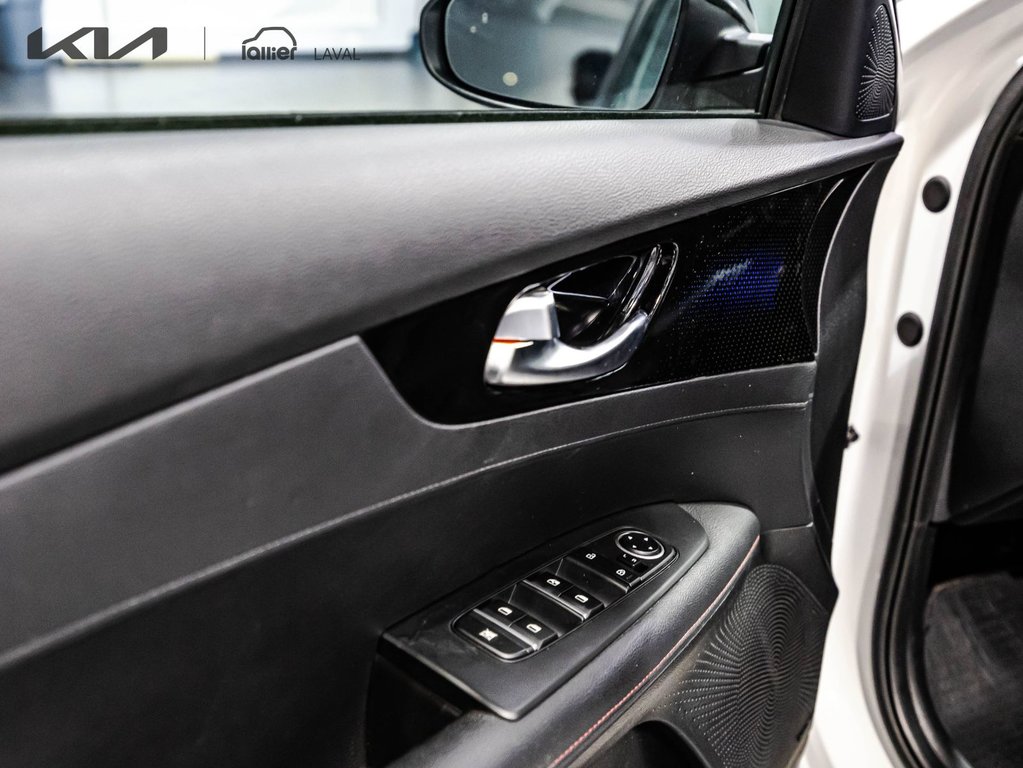 Kia Forte GT Limited 2023 à , Québec - 25 - w1024h768px