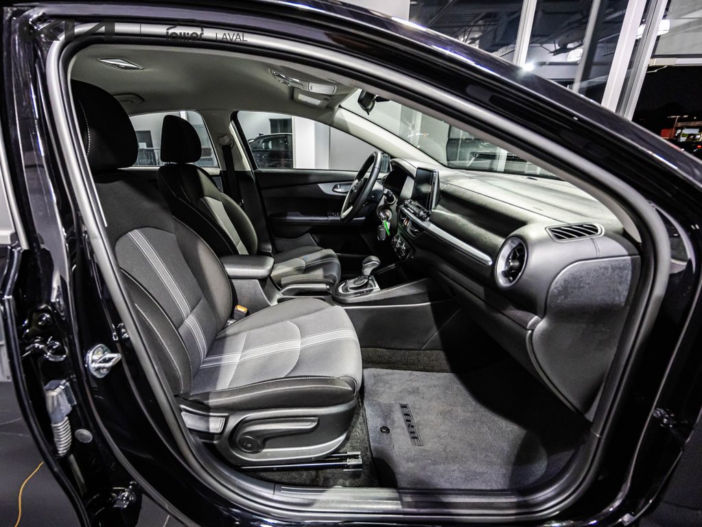 2023 Kia Forte LX in , Quebec - 14 - w1024h768px