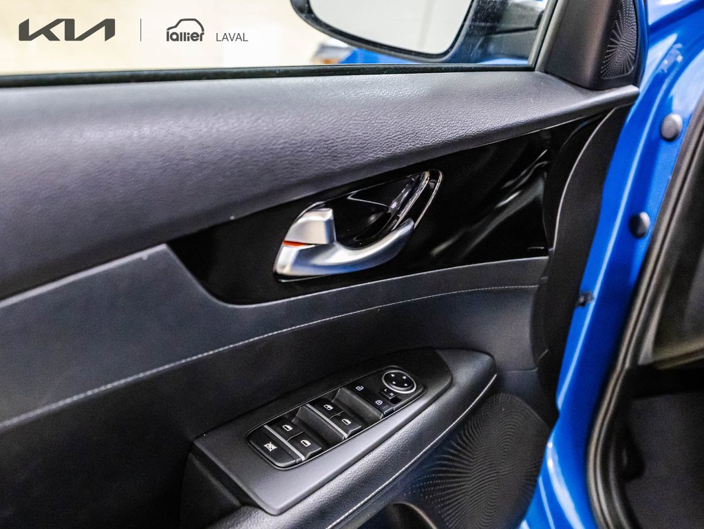 Kia Forte EX 2023 à , Québec - 11 - w1024h768px