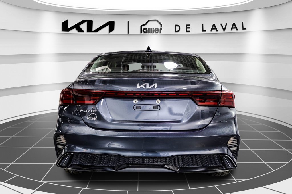 Kia Forte EX Premium 2023 à , Québec - 6 - w1024h768px
