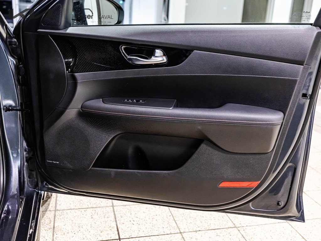 Kia Forte GT Limited 2023 à , Québec - 18 - w1024h768px