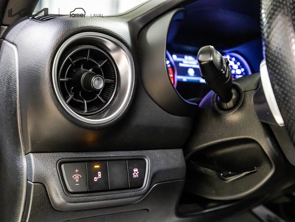 Kia Forte GT Limited 2023 à , Québec - 24 - w1024h768px
