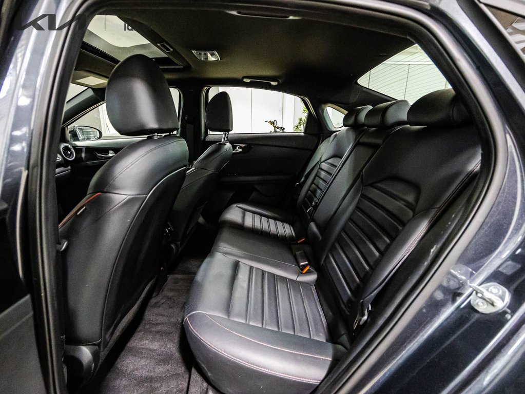 2023 Kia Forte GT Limited in , Quebec - 15 - w1024h768px