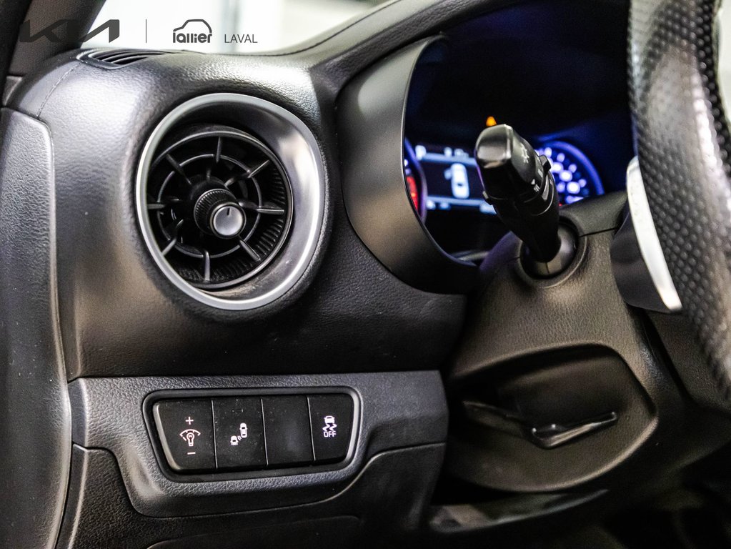 2023 Kia Forte GT Limited in , Quebec - 24 - w1024h768px