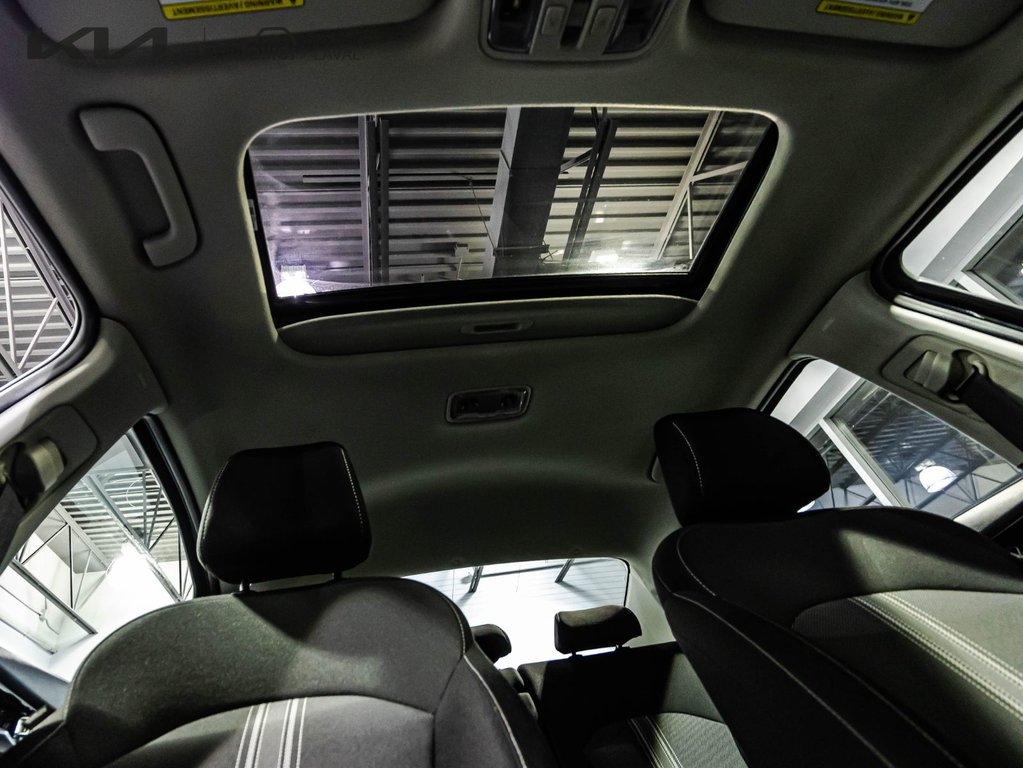 2023 Kia Forte EX in Montréal, Quebec - 19 - w1024h768px