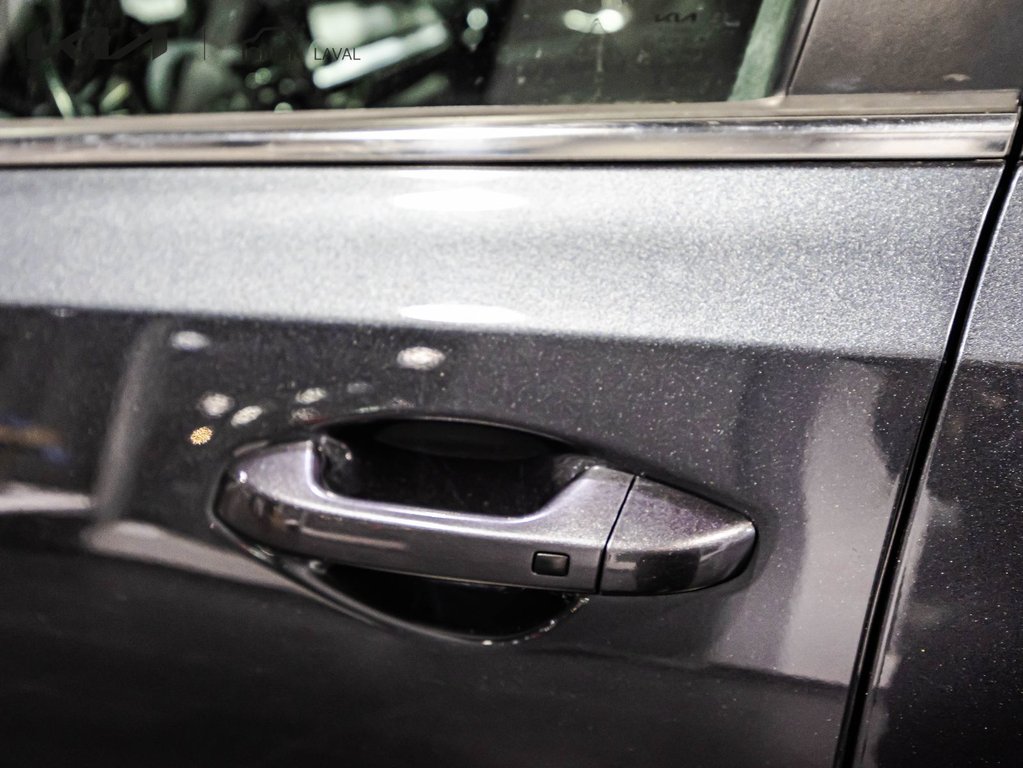 2023 Kia Forte EX in Montréal, Quebec - 11 - w1024h768px