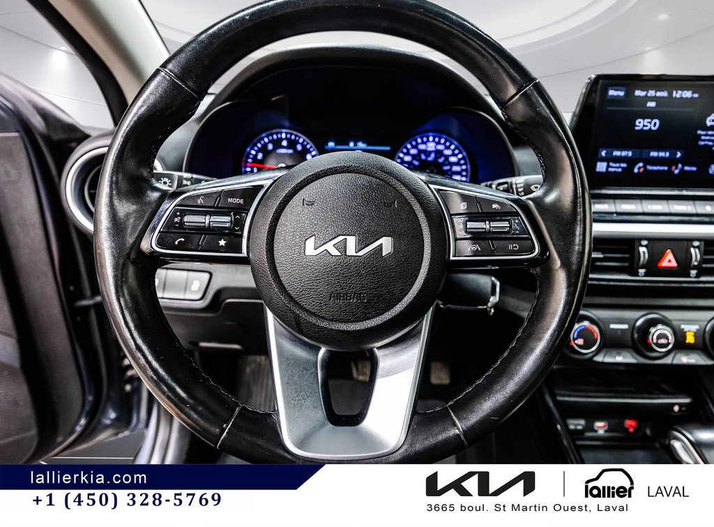 Kia Forte EX+ 2023 à Montréal, Québec - 21 - w1024h768px