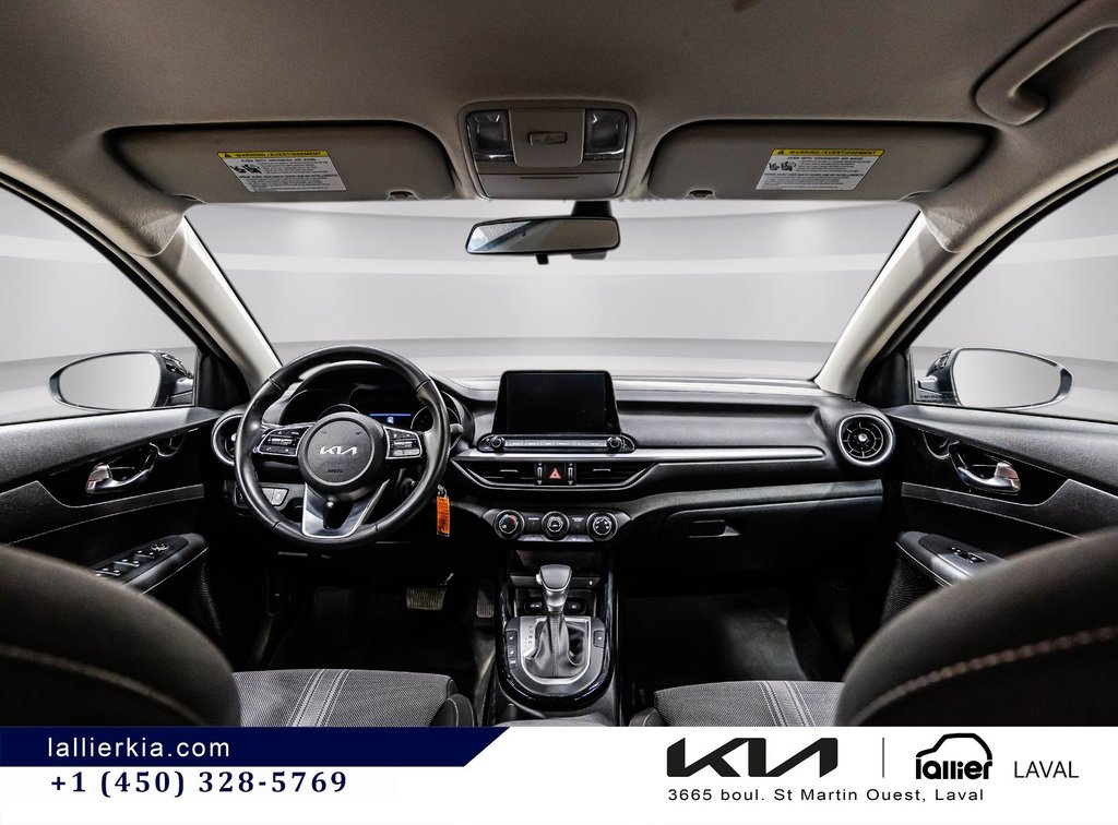 2023 Kia Forte EX in Montréal, Quebec - 11 - w1024h768px