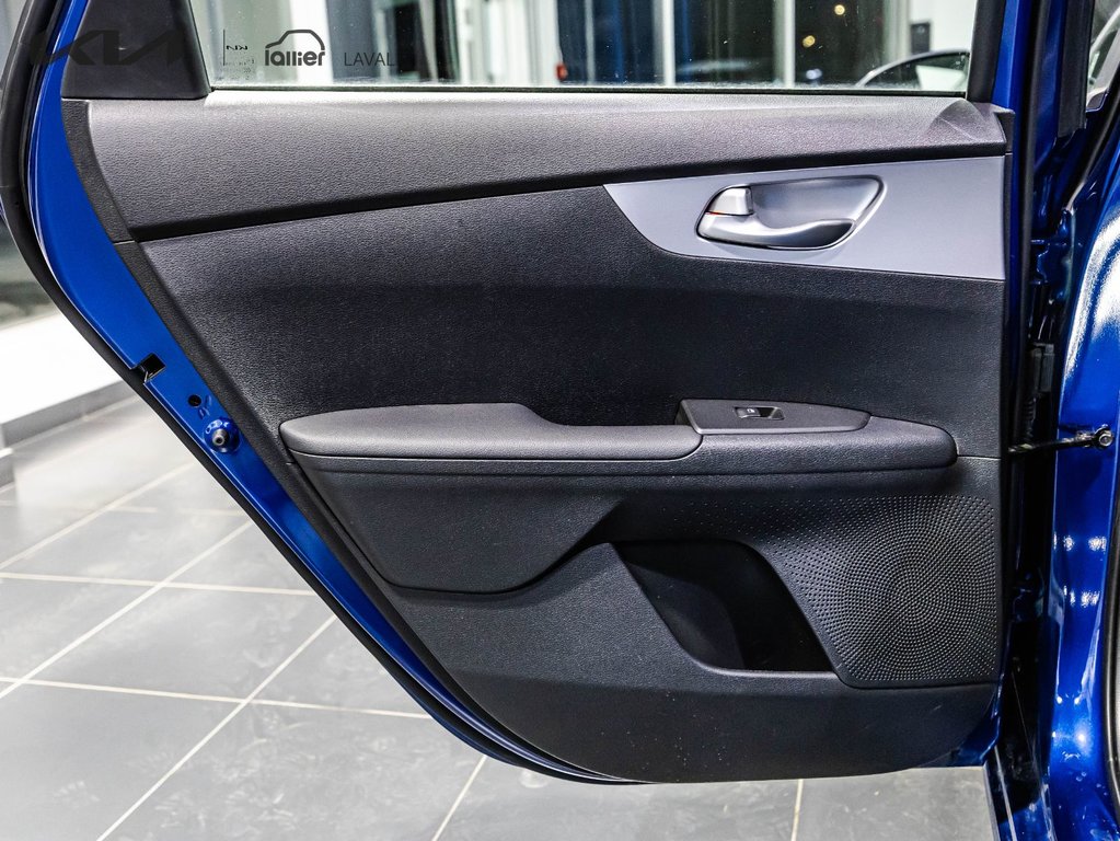 Kia Forte LX 2024 à , Québec - 21 - w1024h768px