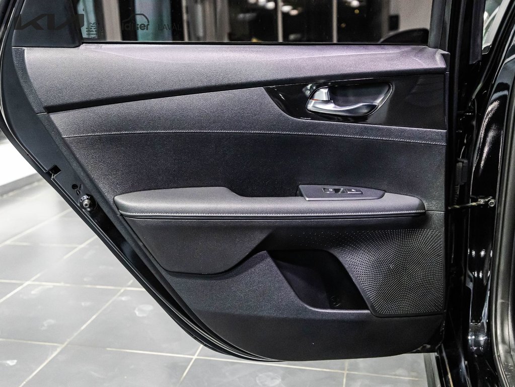 2024 Kia Forte GT-Line in , Quebec - 14 - w1024h768px