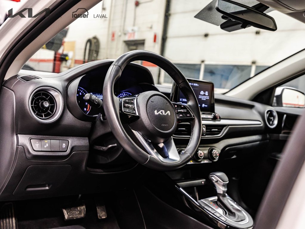 Kia Forte EX 2024 à Montréal, Québec - 17 - w1024h768px