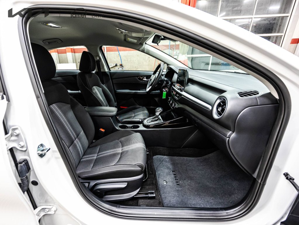 Kia Forte EX 2024 à Montréal, Québec - 15 - w1024h768px