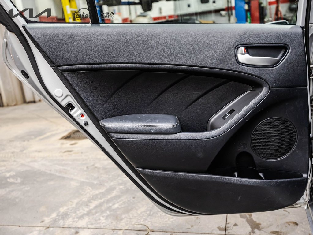 Kia Forte5 LX+ 2018 à , Québec - 12 - w1024h768px