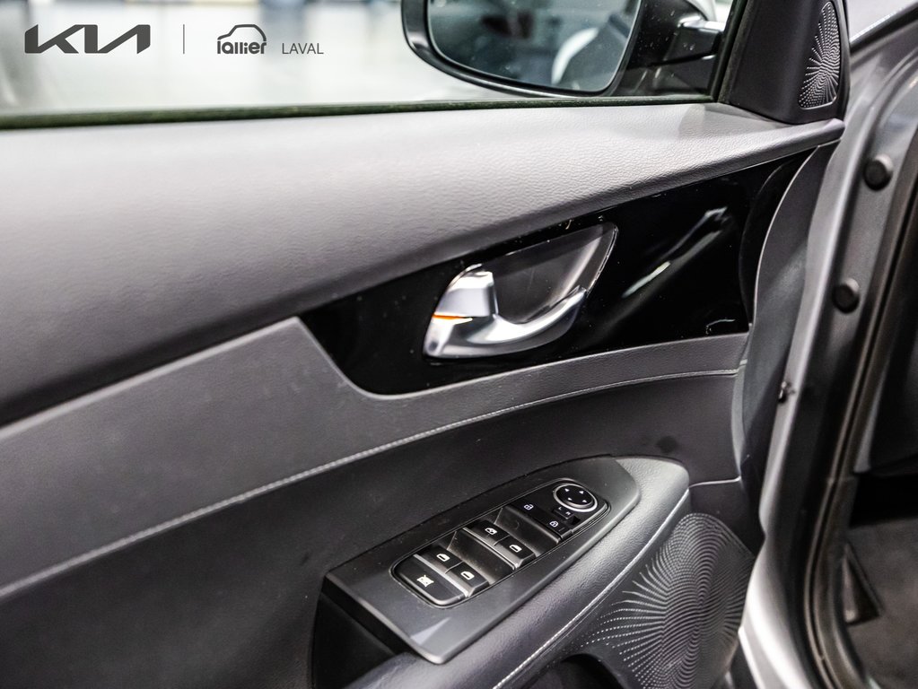 2024 Kia Forte5 EX in , Quebec - 11 - w1024h768px