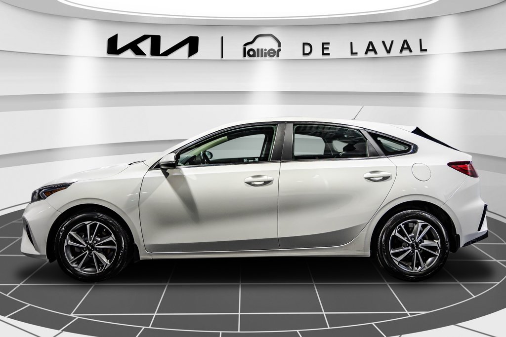 Kia Forte5 EX 2024 à , Québec - 4 - w1024h768px
