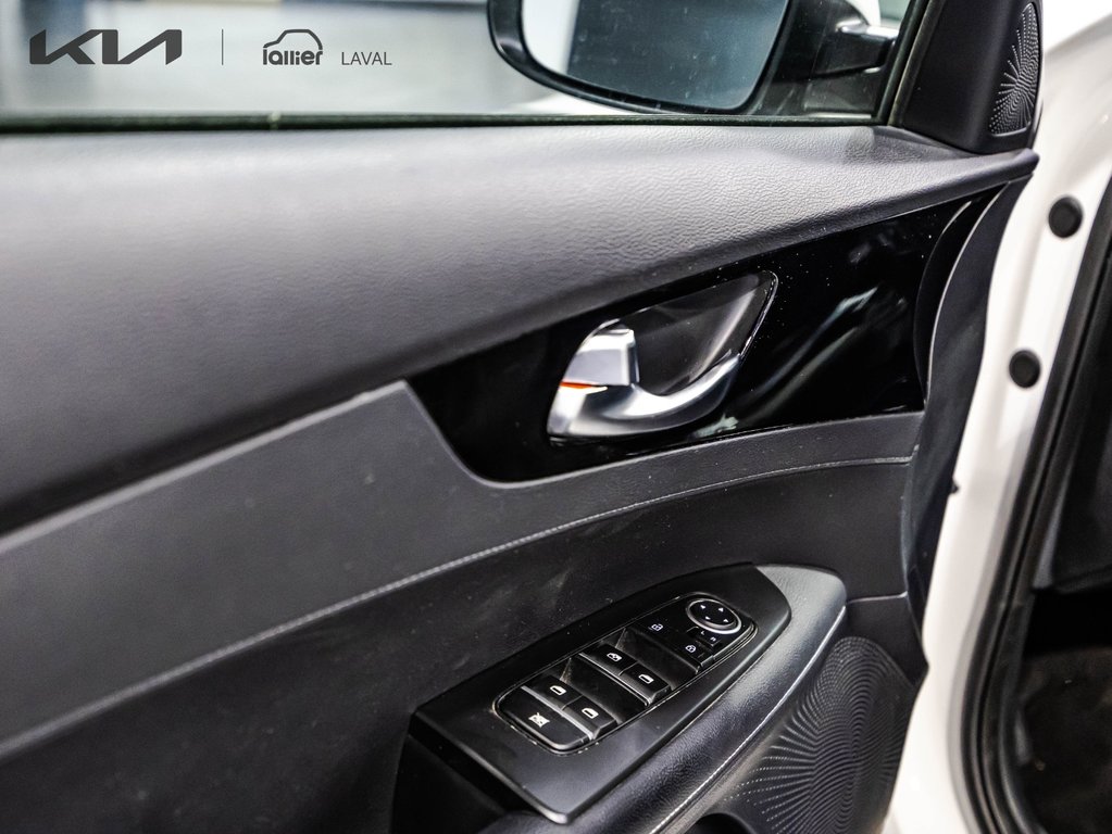 Kia Forte5 EX 2024 à , Québec - 11 - w1024h768px