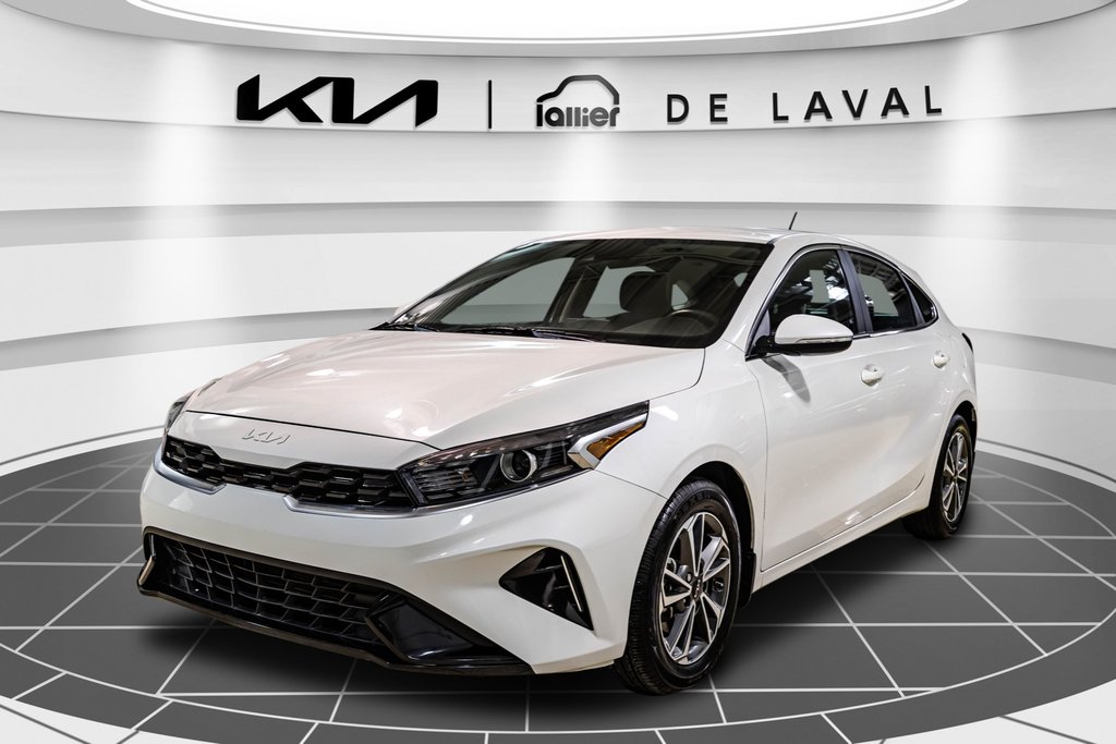 2024 Kia Forte5 EX in Montréal, Quebec - 5 - w1024h768px