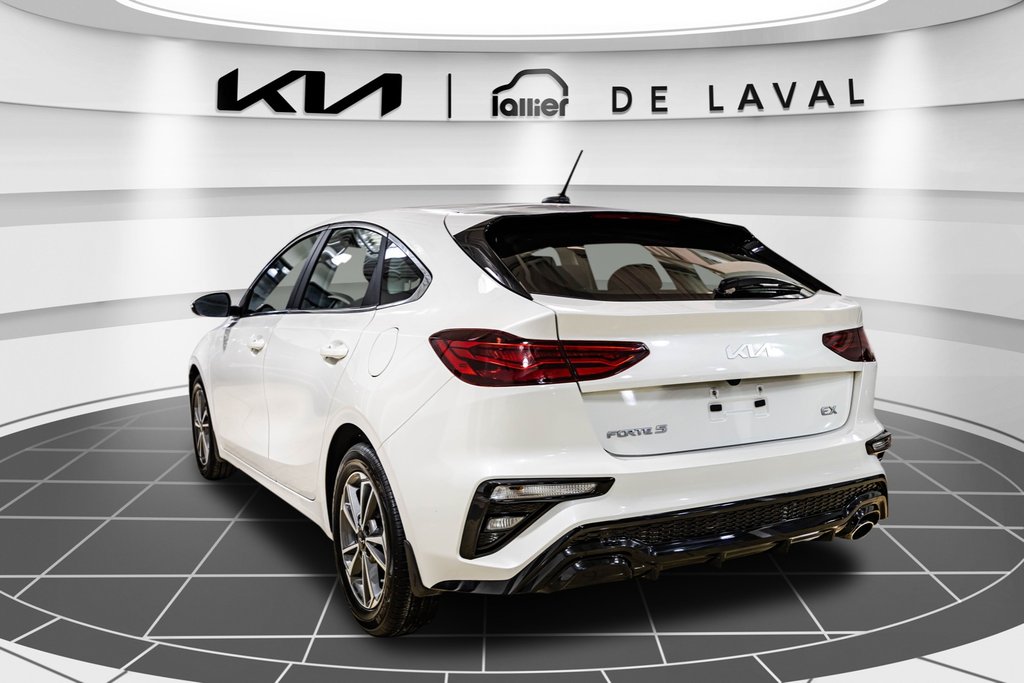 2024 Kia Forte5 EX in Montréal, Quebec - 8 - w1024h768px