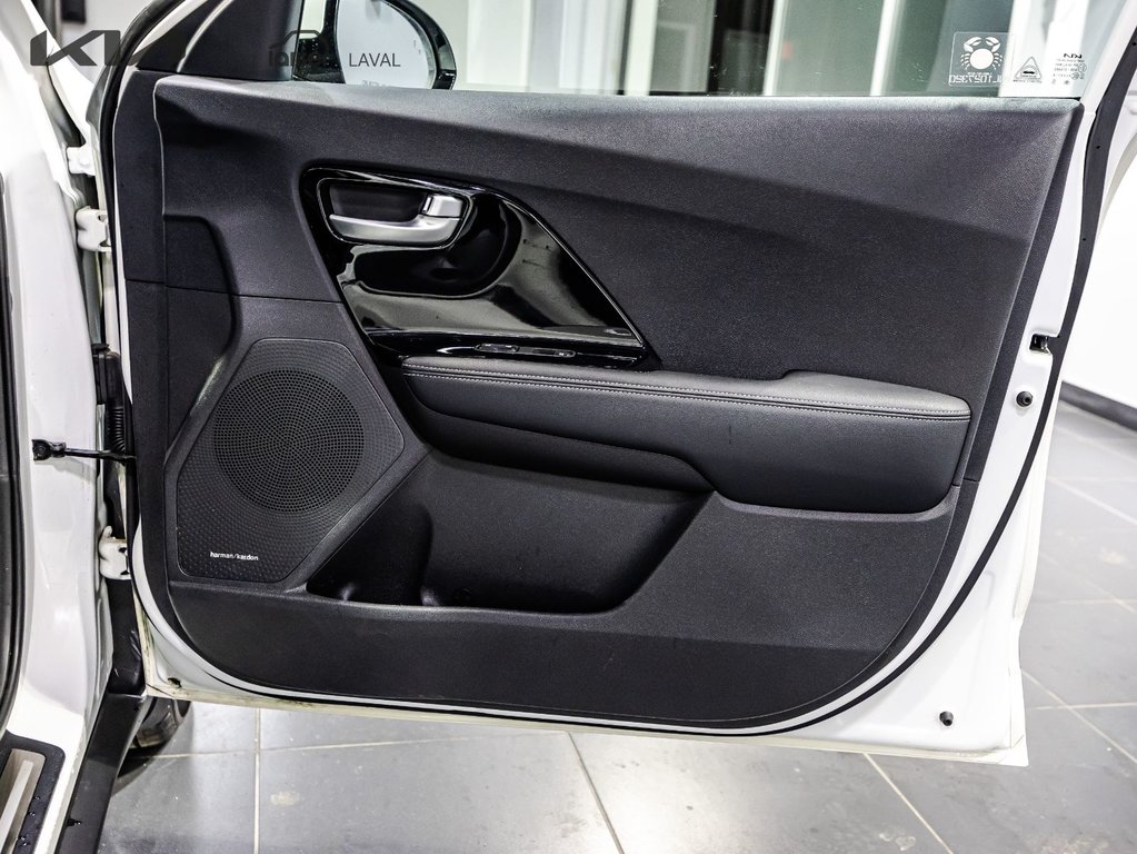 2022 Kia Niro Plug-In Hybrid SX Touring in , Quebec - 18 - w1024h768px