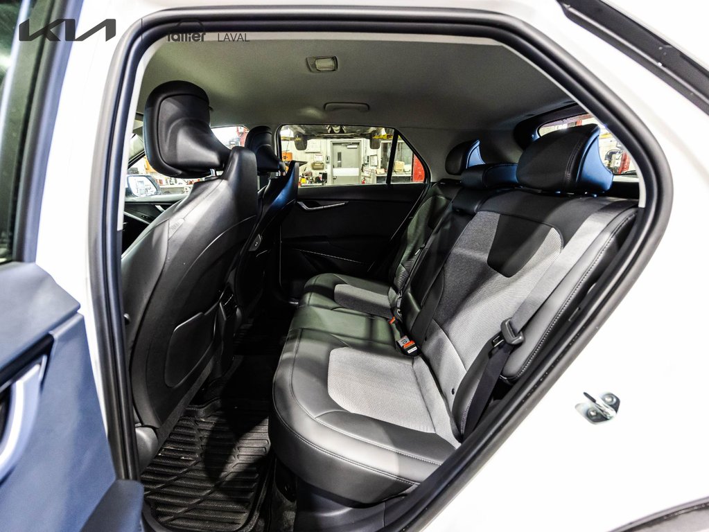 2025 Kia Niro EX in Montréal, Quebec - 13 - w1024h768px