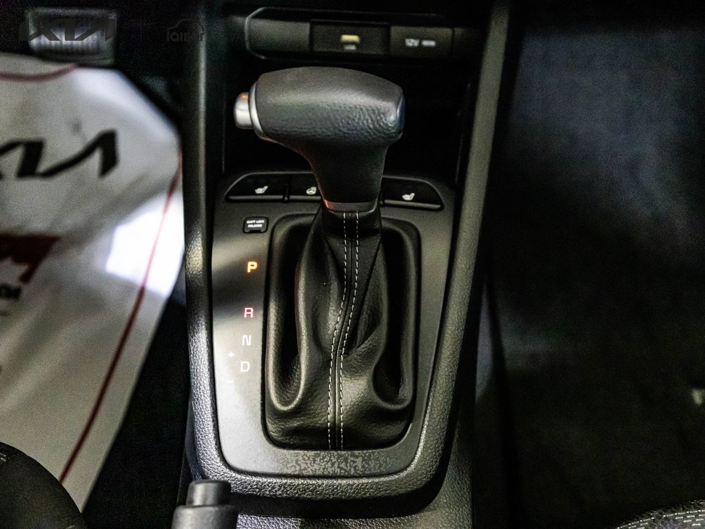 Kia Rio 5-door LX Premium 2023 à , Québec - 25 - w1024h768px