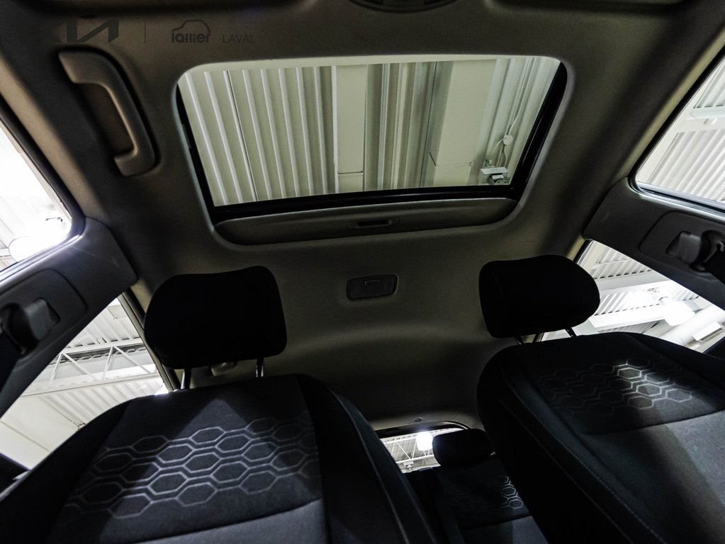 Kia Rio 5-door EX Premium 2023 à , Québec - 23 - w1024h768px