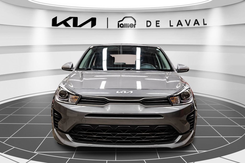 Kia Rio 5-door LX Premium 2023 à , Québec - 2 - w1024h768px