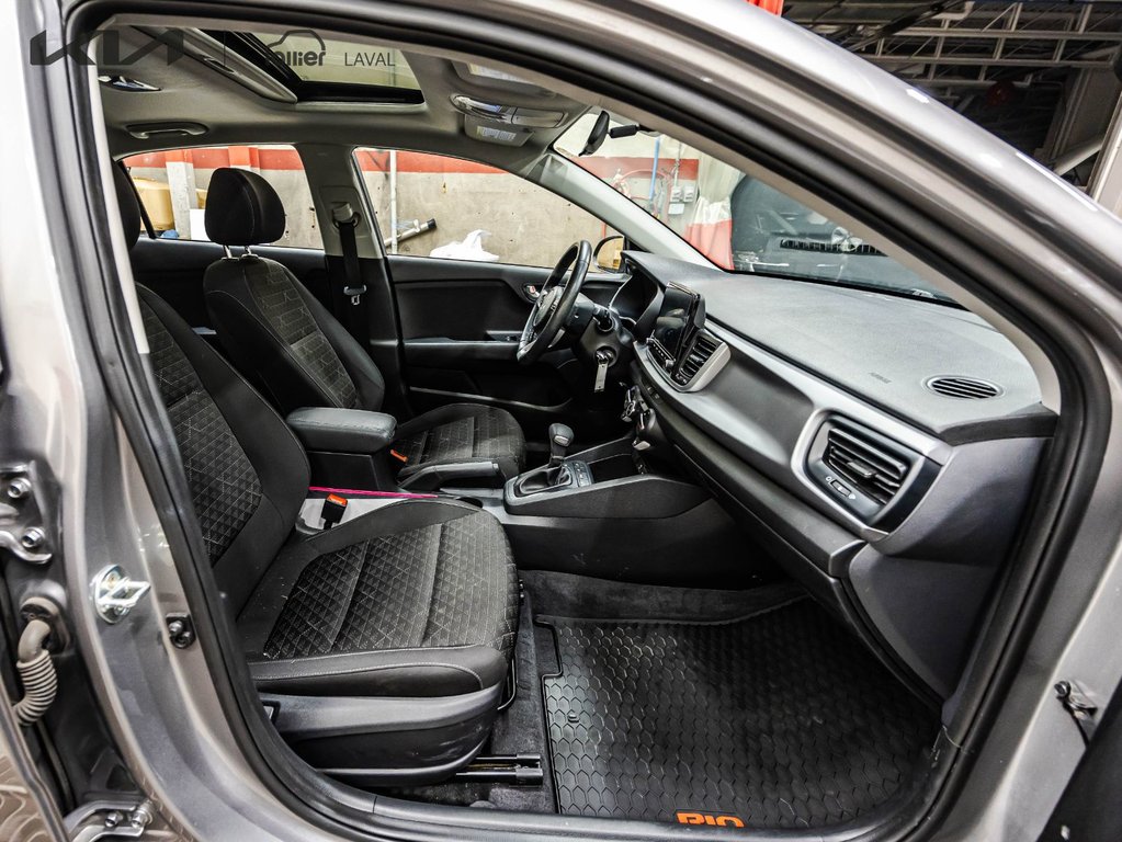 Kia Rio 5-door LX Premium 2023 à , Québec - 17 - w1024h768px