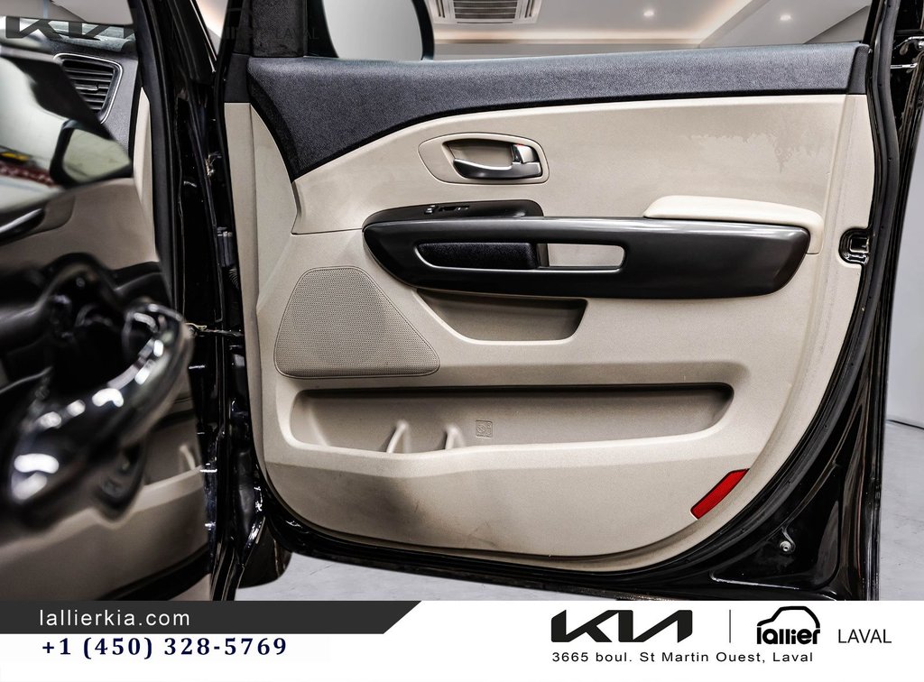 Kia Sedona LX 2020 à Montréal, Québec - 13 - w1024h768px
