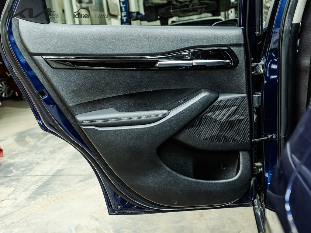 2022 Kia Seltos EX in Montréal, Quebec - 13 - w1024h768px