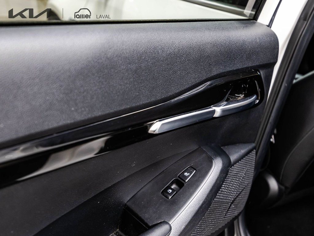 2023 Kia Seltos EX Premium in Montréal, Quebec - 13 - w1024h768px