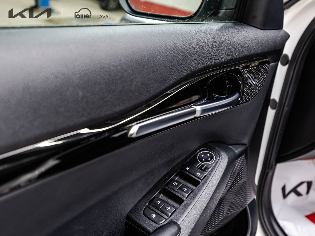 2023 Kia Seltos EX Premium in Montréal, Quebec - 12 - w1024h768px