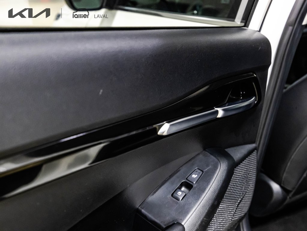 Kia Seltos SX 2024 à , Québec - 12 - w1024h768px