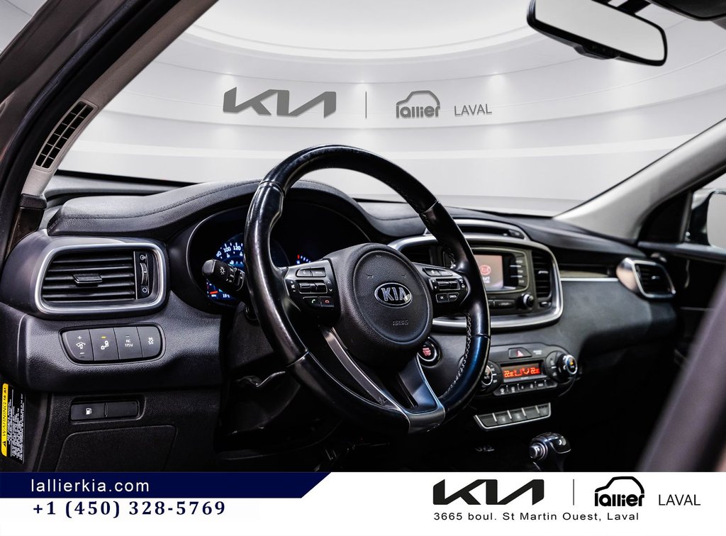 2016 Kia Sorento EX V6 in Montréal, Quebec - 18 - w1024h768px