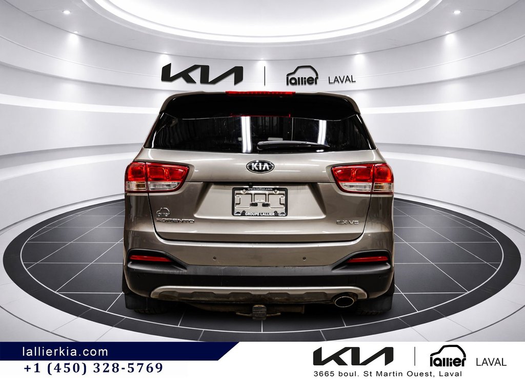 2016 Kia Sorento EX V6 in Montréal, Quebec - 9 - w1024h768px