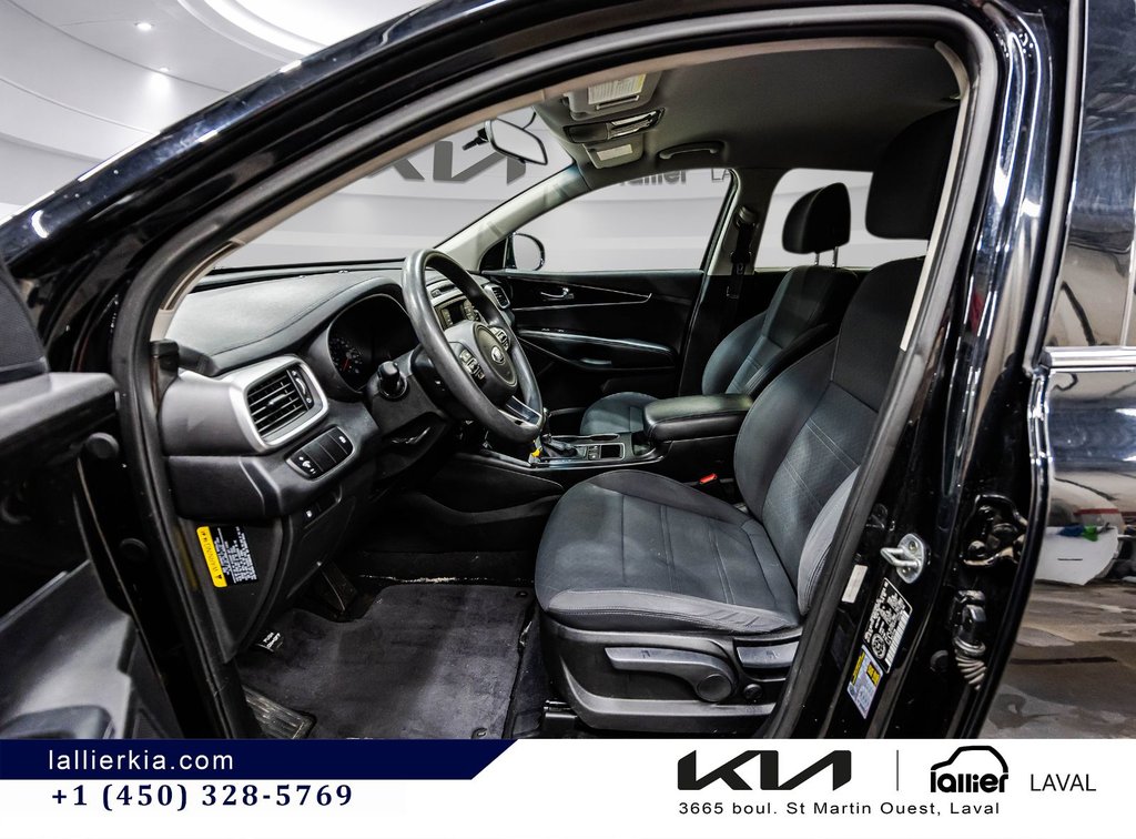 2017 Kia Sorento LX in Montréal, Quebec - 11 - w1024h768px