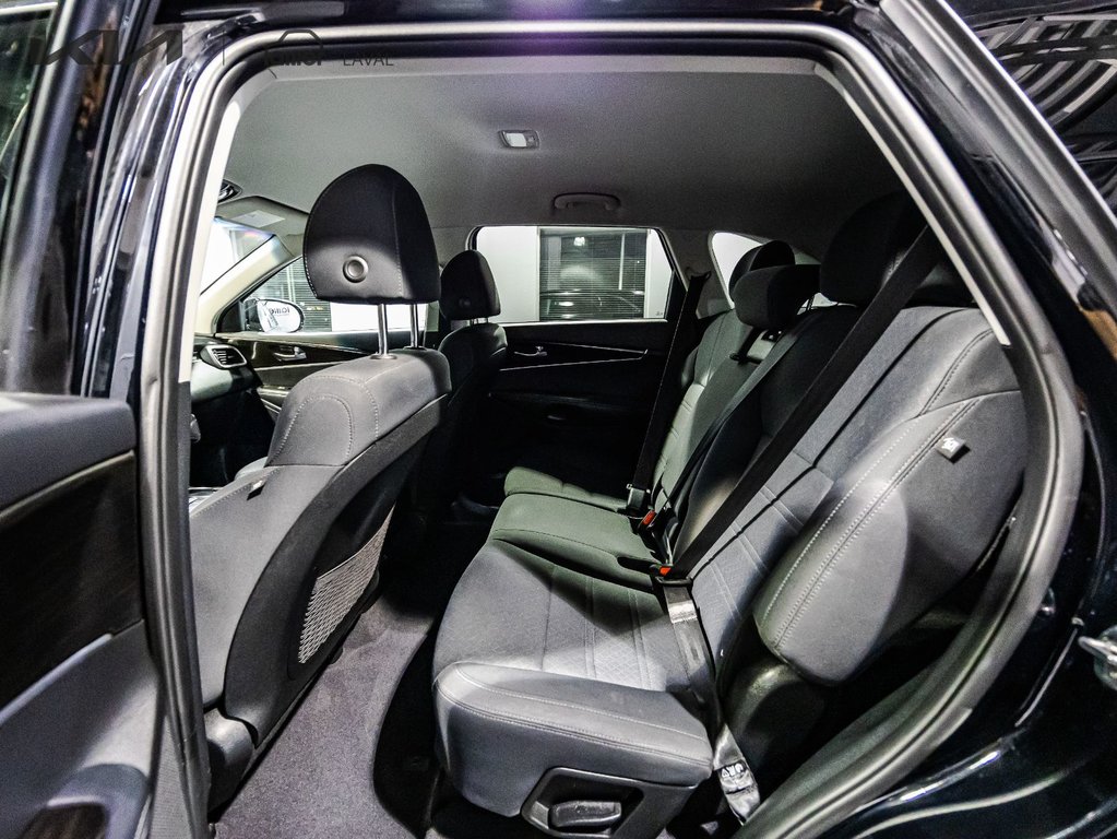 Kia Sorento LX 2020 à , Québec - 21 - w1024h768px