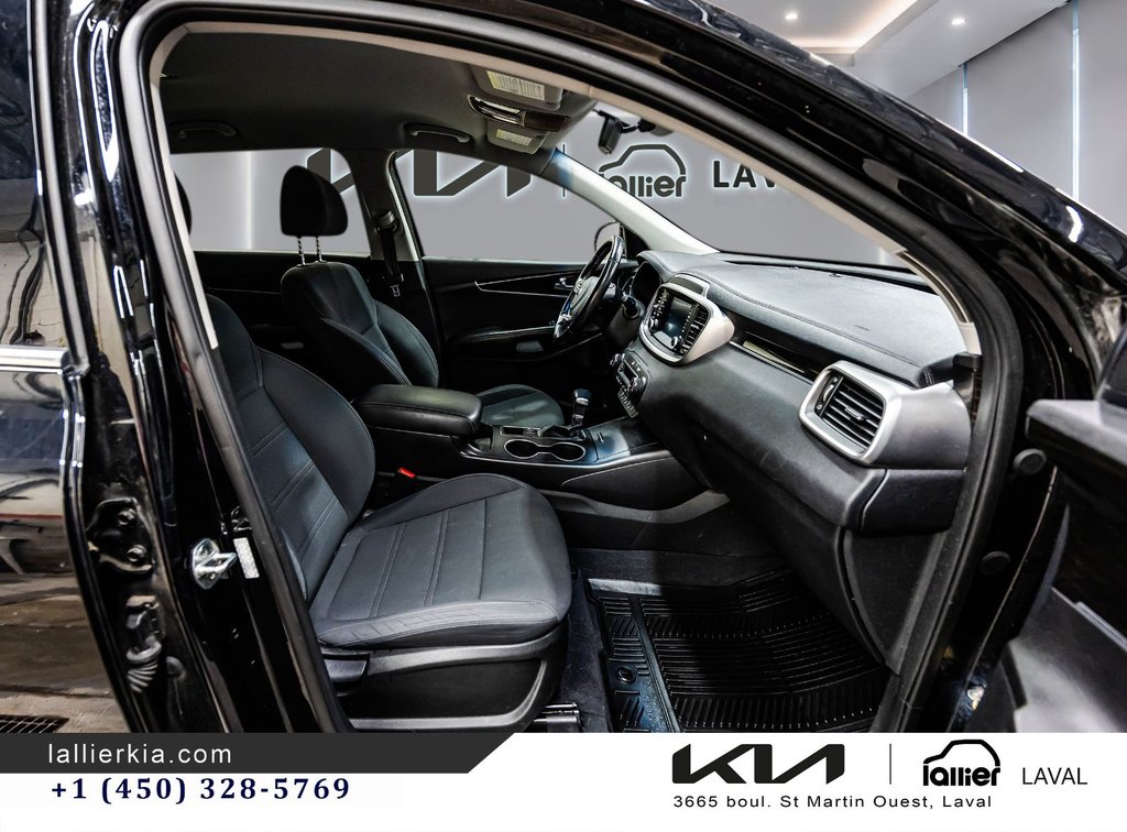 2020 Kia Sorento LX+ in Montréal, Quebec - 18 - w1024h768px
