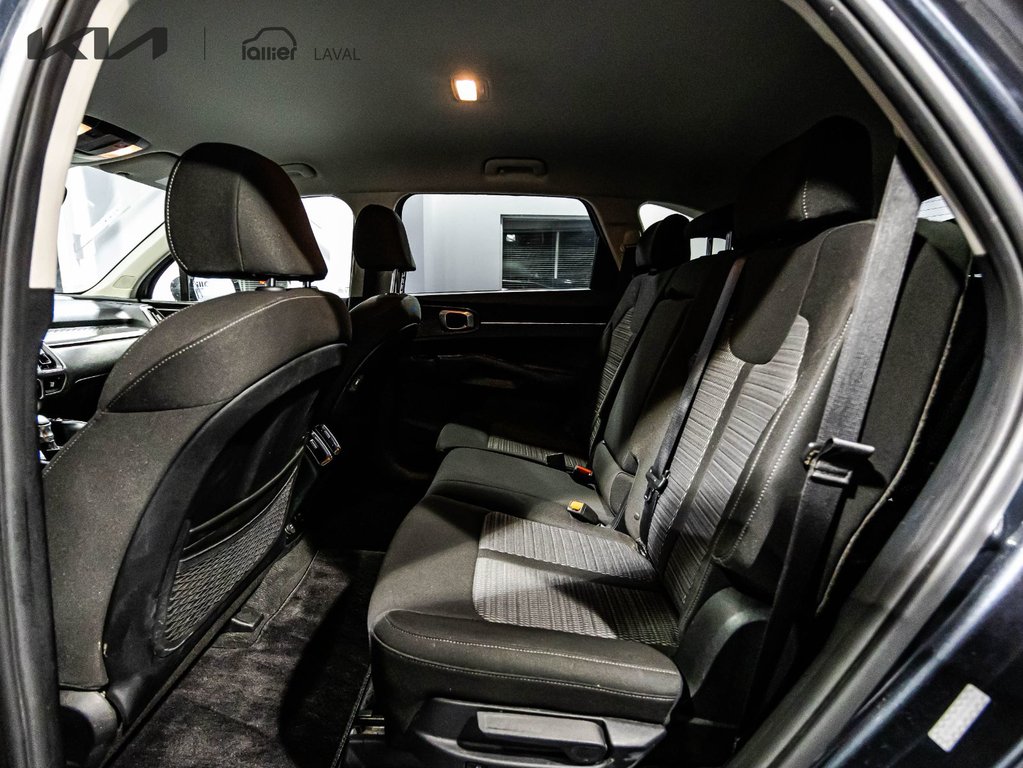 Kia Sorento LX Premium 2023 à , Québec - 23 - w1024h768px
