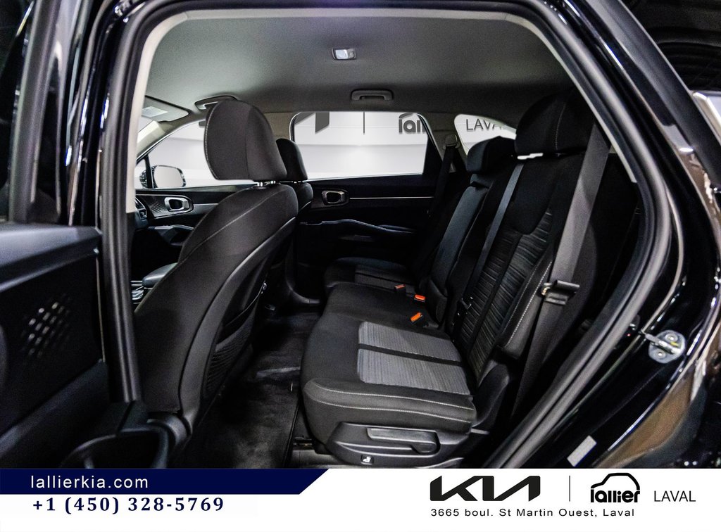 Kia Sorento LX+ 2023 à Montréal, Québec - 13 - w1024h768px
