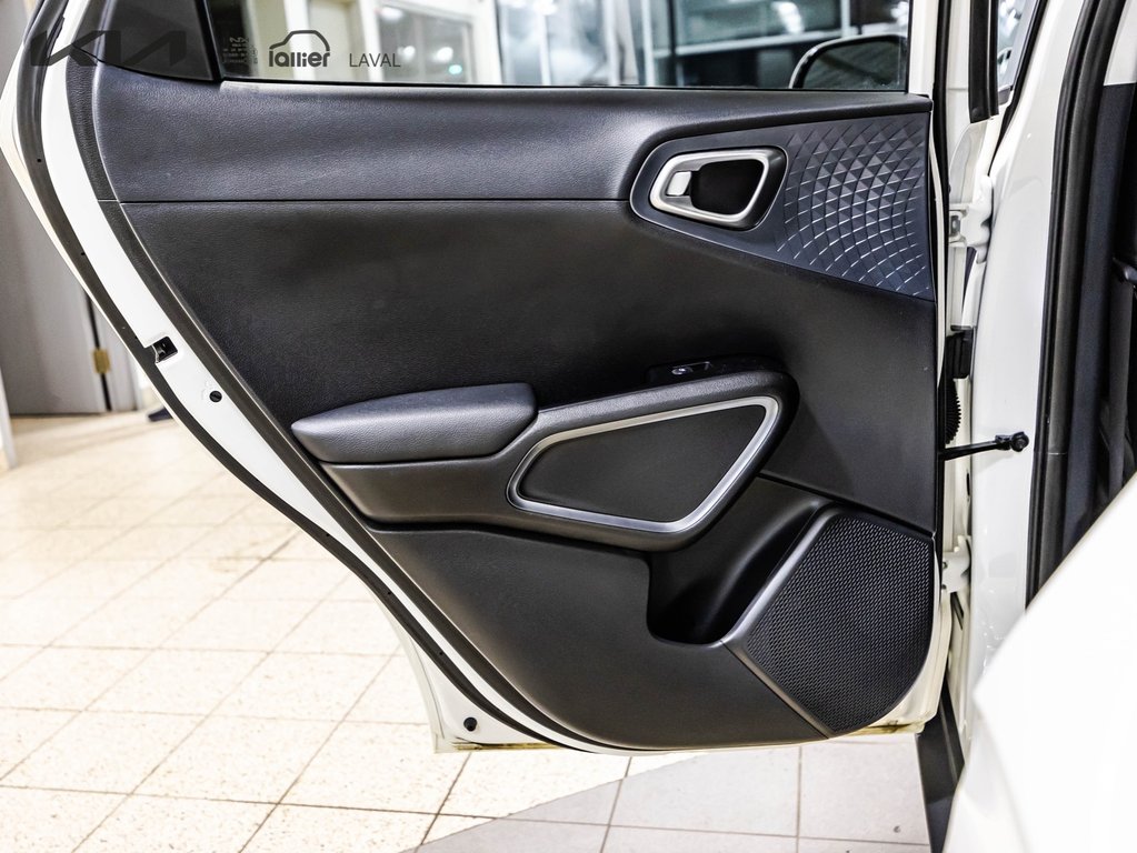 Kia Soul EX+ 2022 à , Québec - 12 - w1024h768px