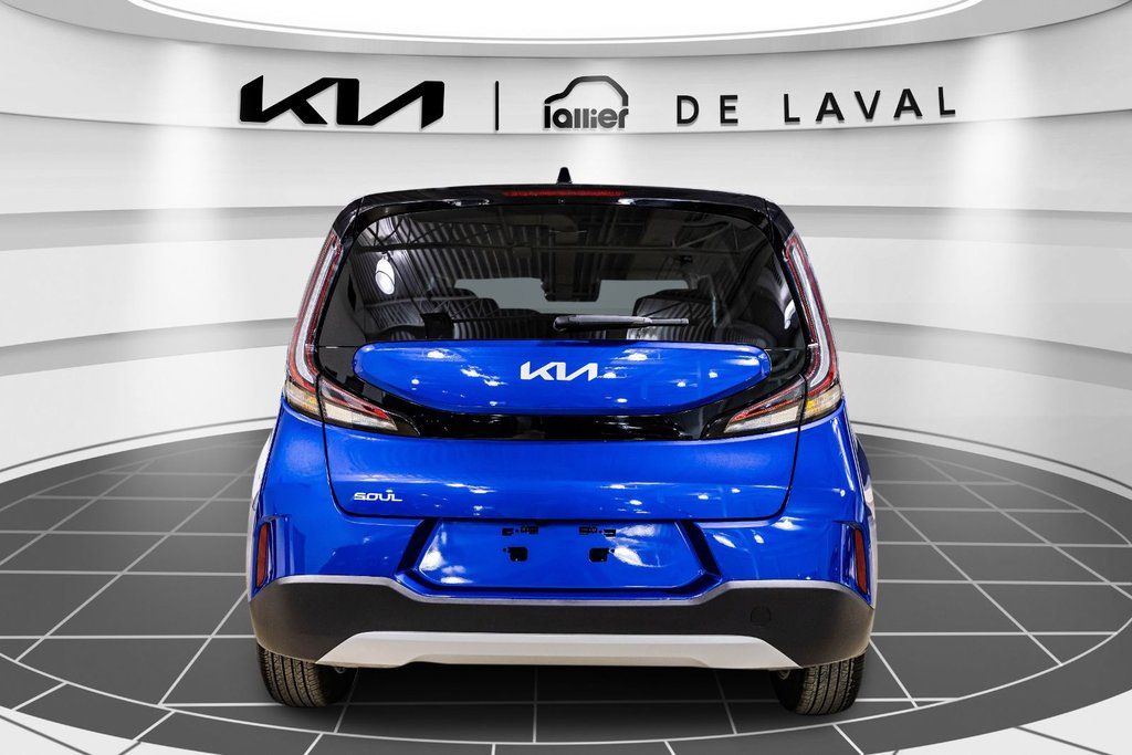 Kia Soul EX 2023 à , Québec - 6 - w1024h768px