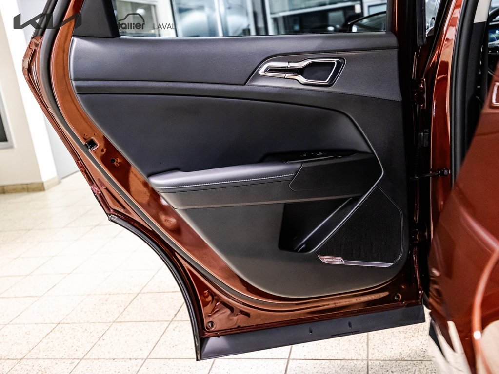 Kia Sportage Plug-In Hybrid SX 2023 à , Québec - 14 - w1024h768px