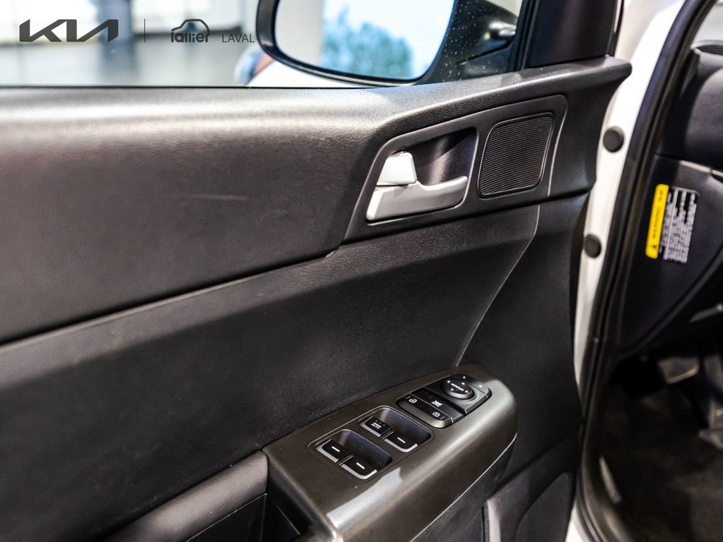 2020 Kia Sportage EX in , Quebec - 12 - w1024h768px