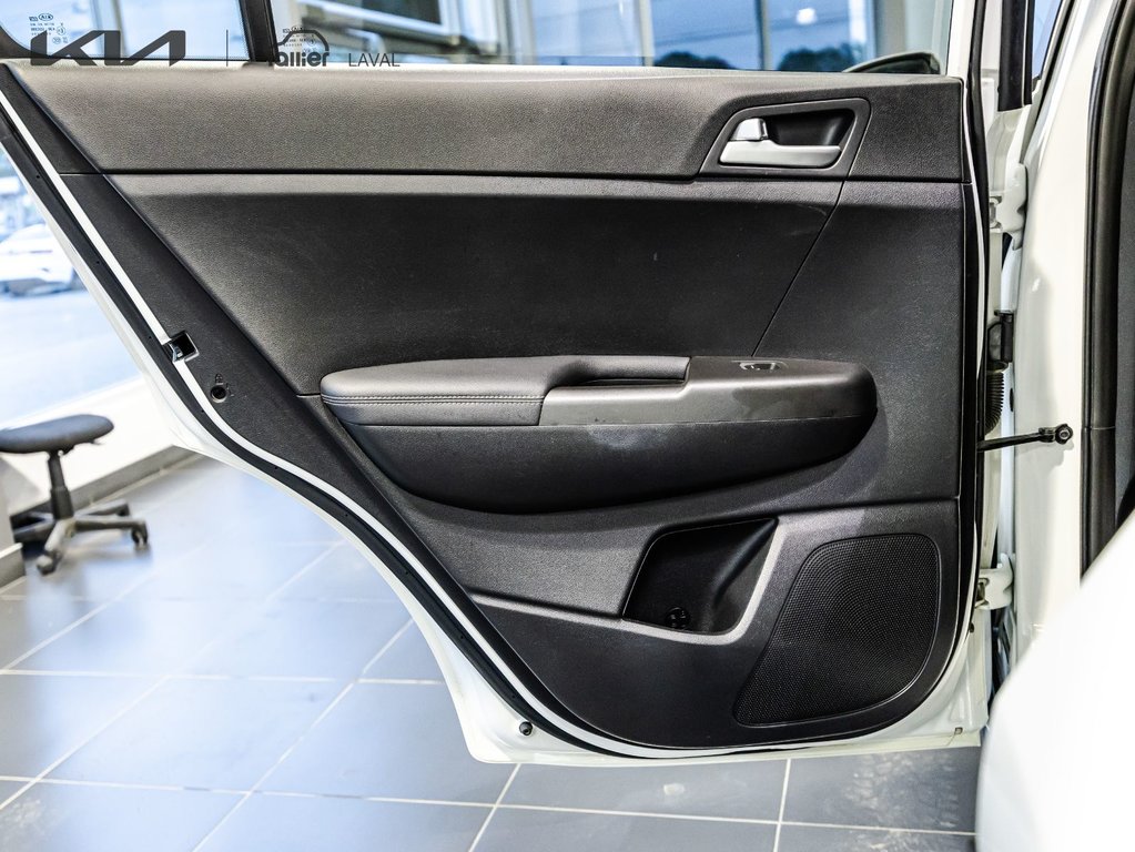 2020 Kia Sportage EX in , Quebec - 13 - w1024h768px