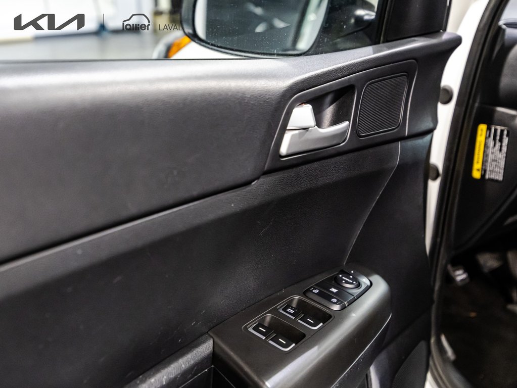 2020 Kia Sportage LX in , Quebec - 11 - w1024h768px