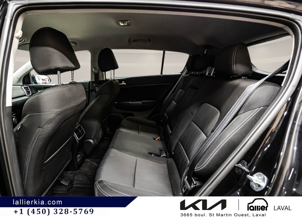 2022 Kia Sportage LX in Montréal, Quebec - 16 - w1024h768px