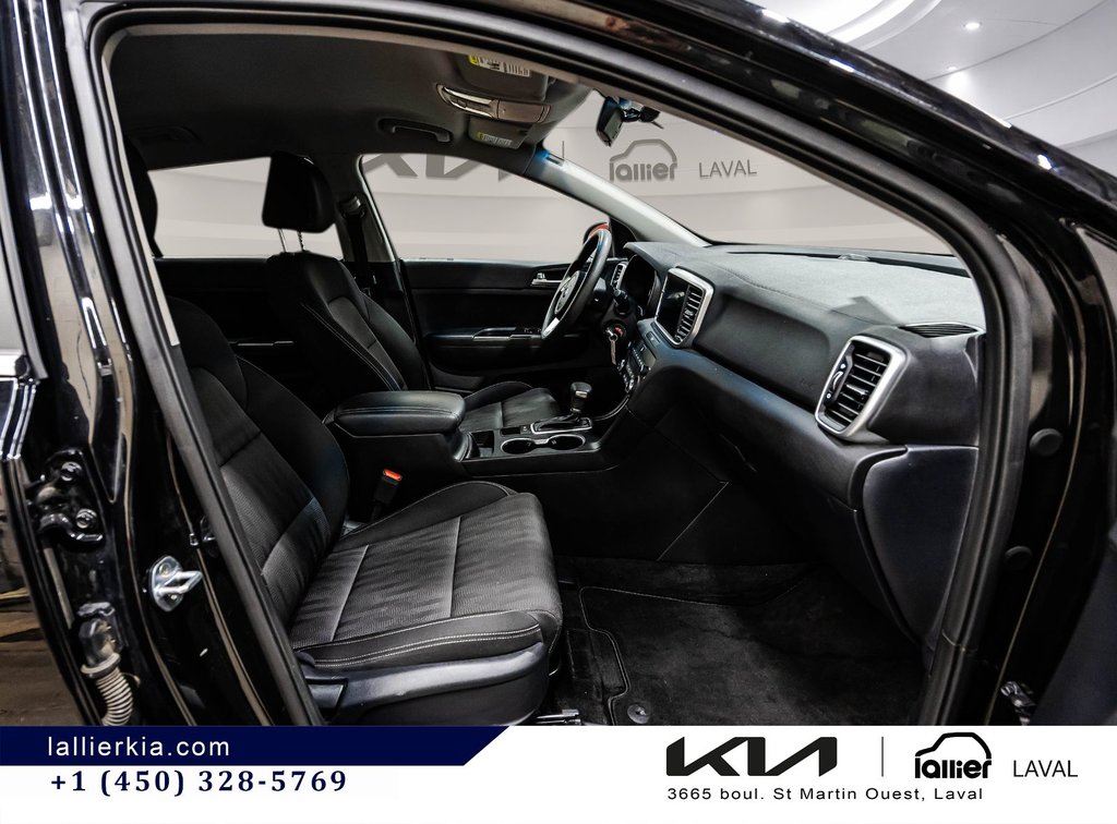 2022 Kia Sportage LX in Montréal, Quebec - 13 - w1024h768px