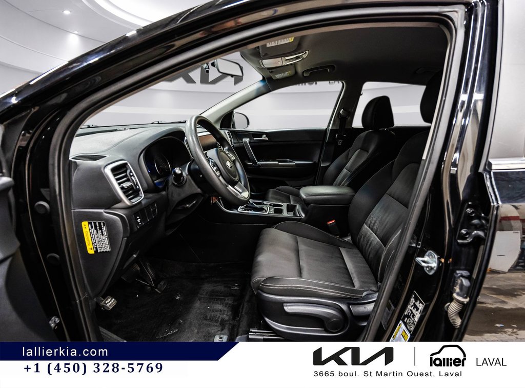 2022 Kia Sportage LX in Montréal, Quebec - 16 - w1024h768px
